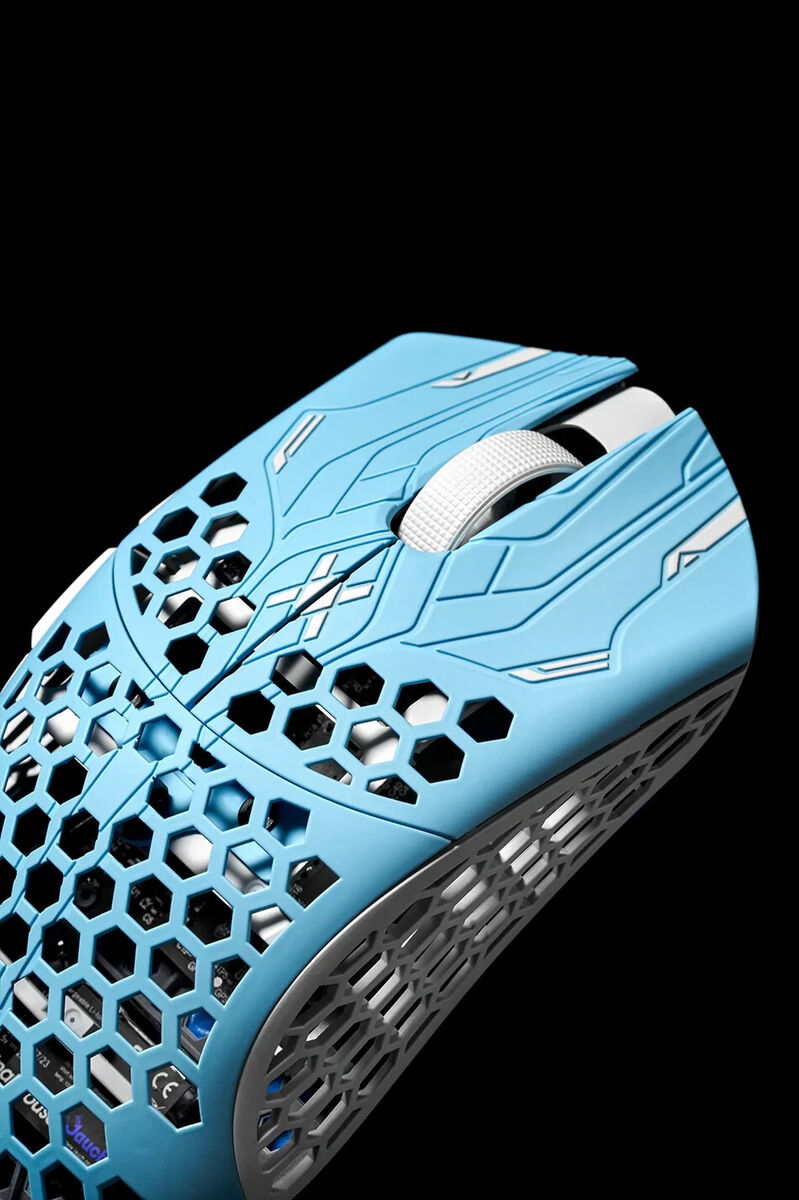 Finalmouse ULX Pro Series Tarik Cheetah / Lion / Tiger Batch Finalmouse ULX Pro Series Tarik Cheetah / Lion / Tiger Batch