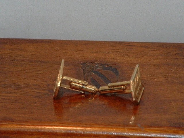 Gemelos flecha tono dorado Speidel usados para hombre Foto 3 de 4