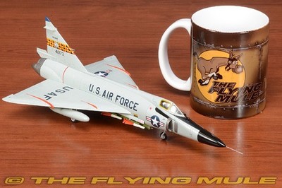 Hobby Master 1:72 F-102A Delta Dagger USAF 154th FIG, 199th FIS HI