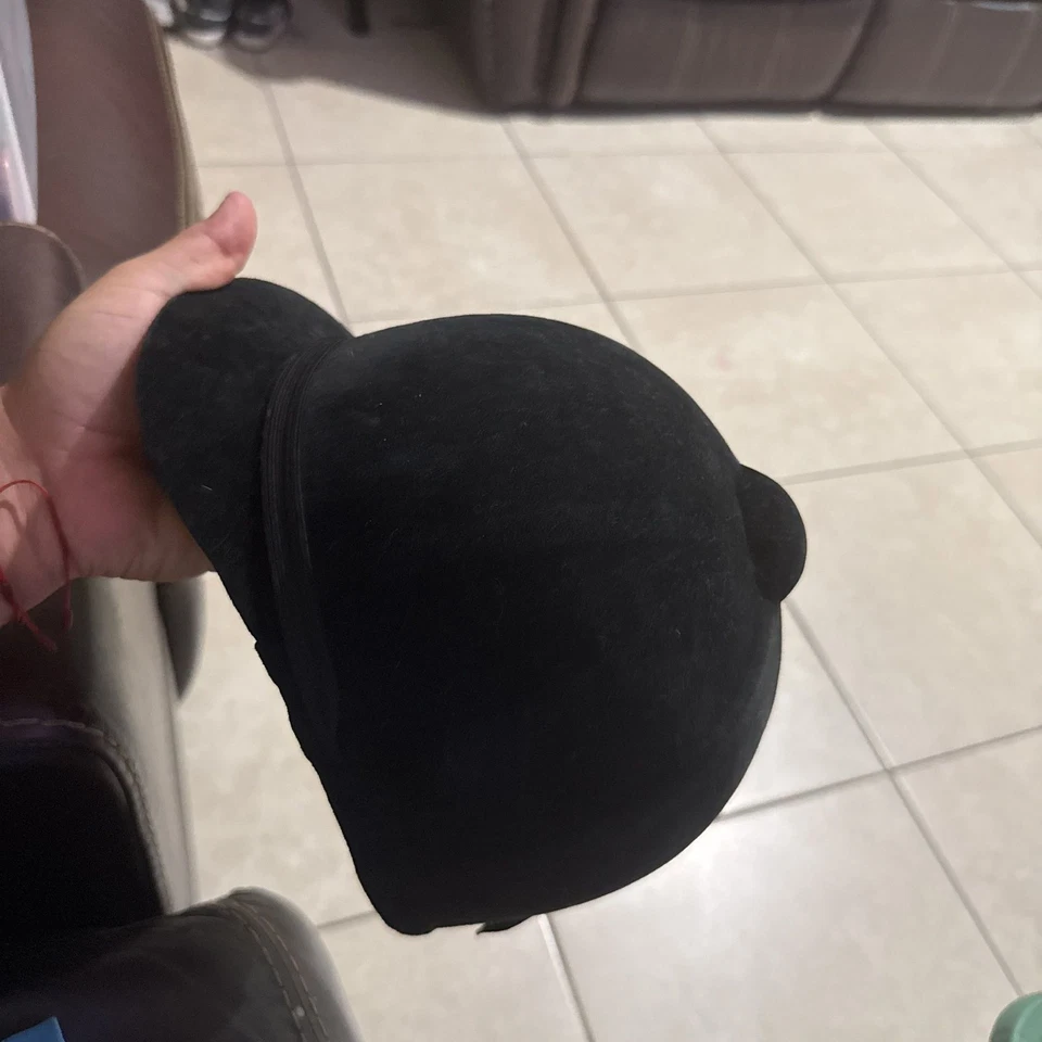 Casco de equitación clásico de terciopelo negro Foto 3 de 4