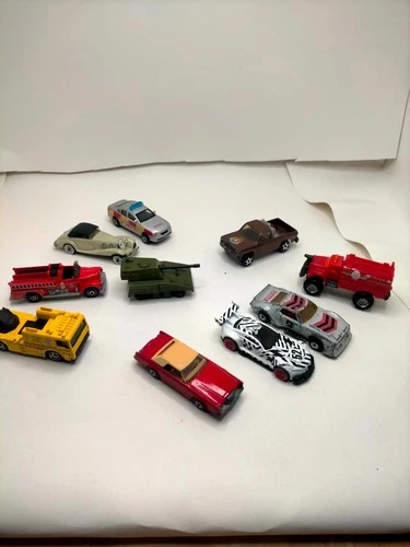 Matchbox Cars Bundle – 10+ Diecast Vehicles – Vintage & Classic Models – Unboxed