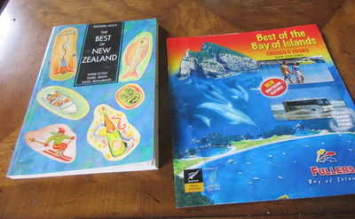 2 tourist guides for travelers to New Zealand*BEST OF by Michel Guy+Fuller Bro .