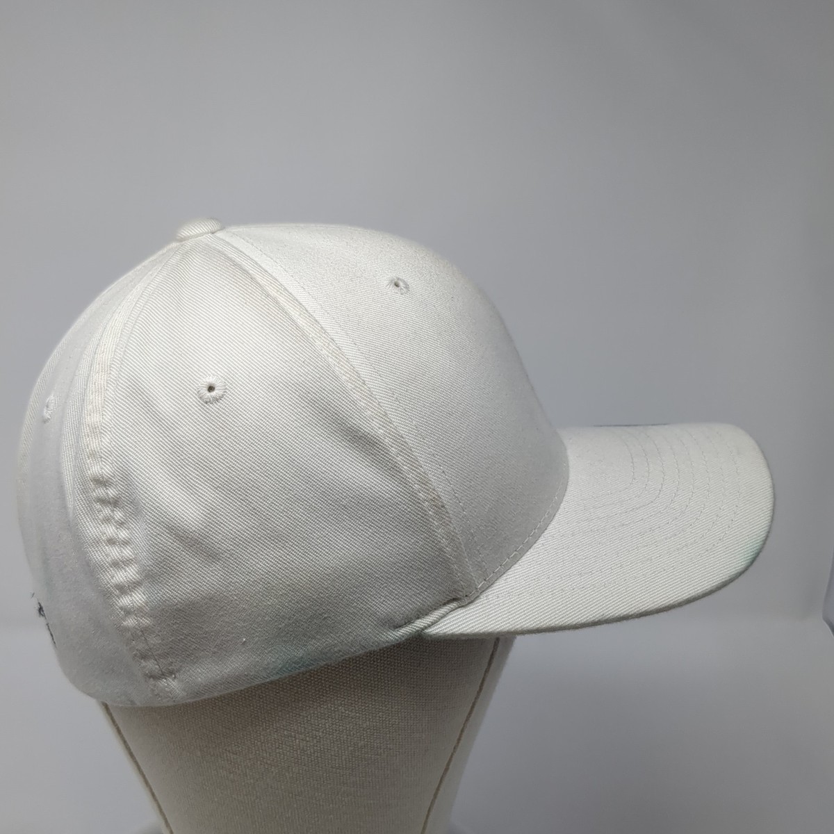 New Horizon Distributing Inc Fitted Hat White Medium Embroidered Flexfit View 5