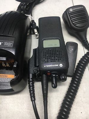 Motorola XTS2500 800mhz P25 Digital Radio H46UCD9PW5BN 500018