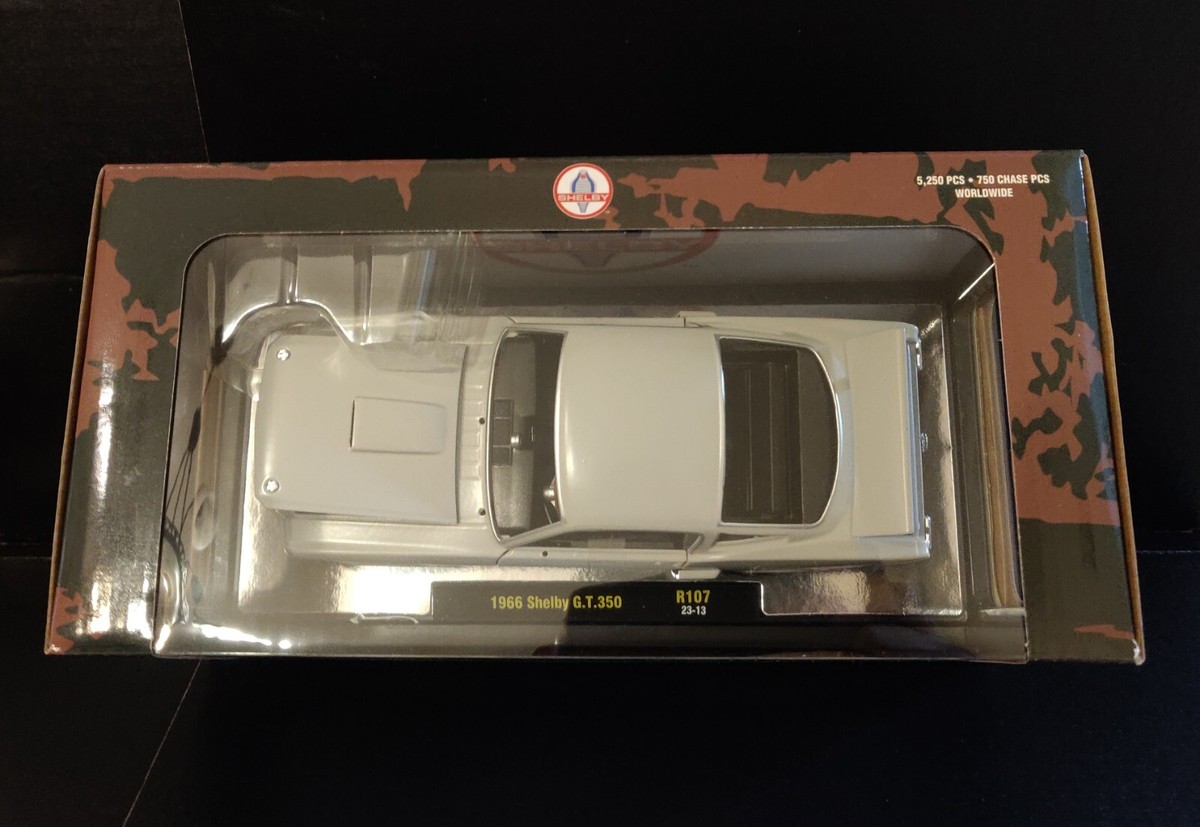 New M2 Machines CHASE 1966 Shelby GT350 Ford Mustang 1:24