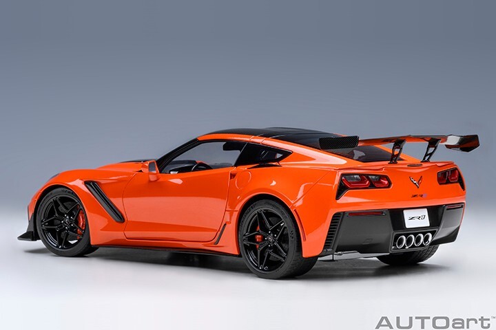 AUTOart 71279 CHEVROLET CORVETTE C7 ZR1 (SEBRING ORANGE TINTCOAT