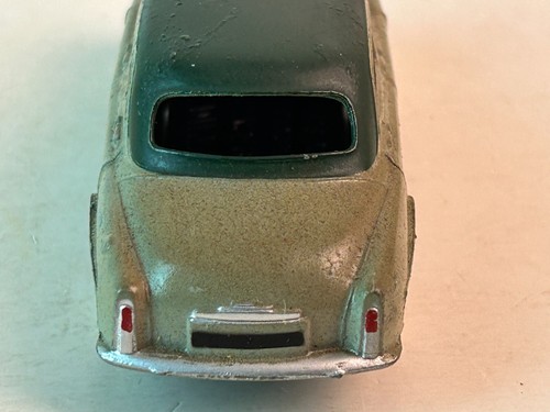 Dinky No. 24U, Simca 9 Aronde Sedan with Original Box - Picture 17 of 20
