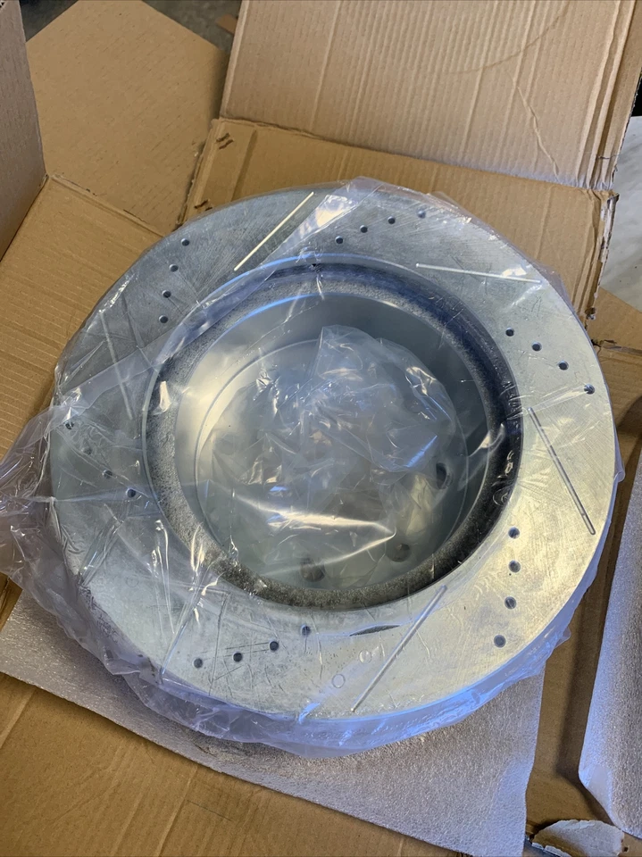 Rotor de freno delantero perforado y ranurado AR8771XR derecho para Dodge Ram 2500 2003-2007 Foto 4 de 4