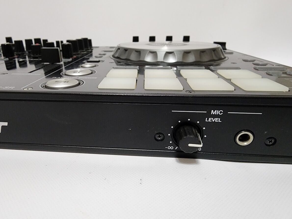 Pioneer DJ DDJ-SR Black DJ Controller Performance 2-Channel Pioneer DJ DDJ-SR Black DJ Controller Performance 2-Channel