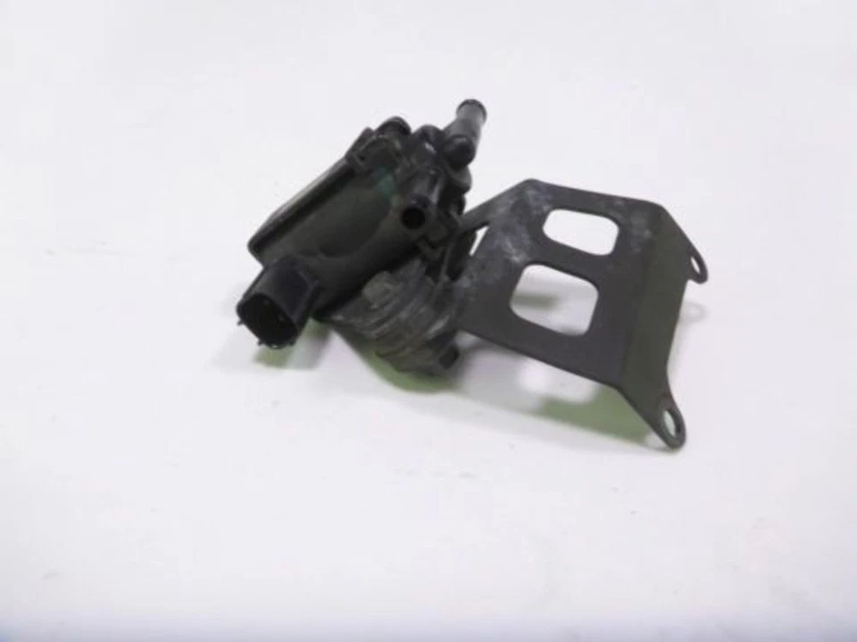 00 01 Honda RVT 1000 R RC51 Válvula de purga de aire 136200-1330 Soporte de montaje TRSH DV Foto 3 de 4