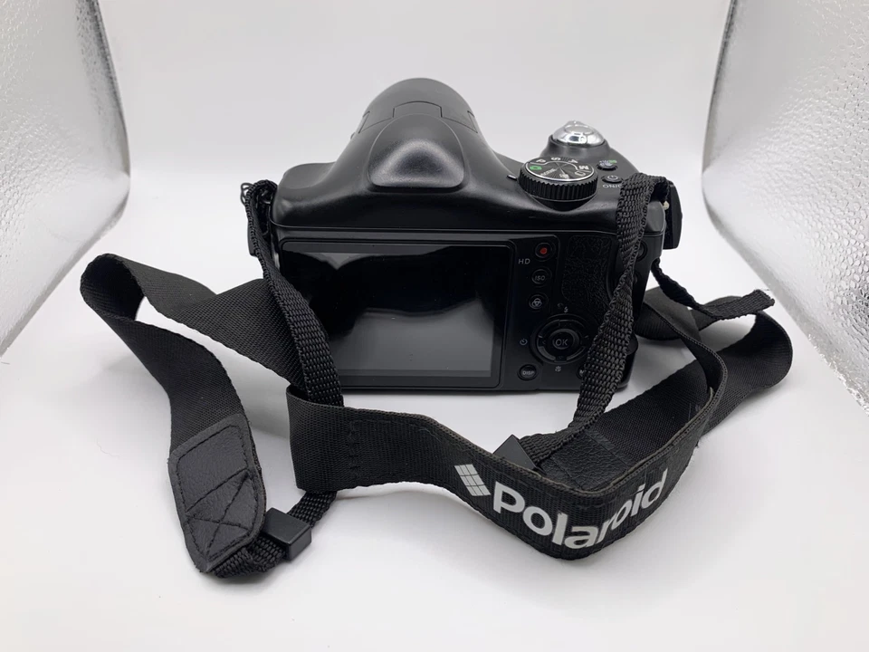 Cámara con zoom Polaroid 60X con estuche de transporte Lowepro Foto 4 de 4