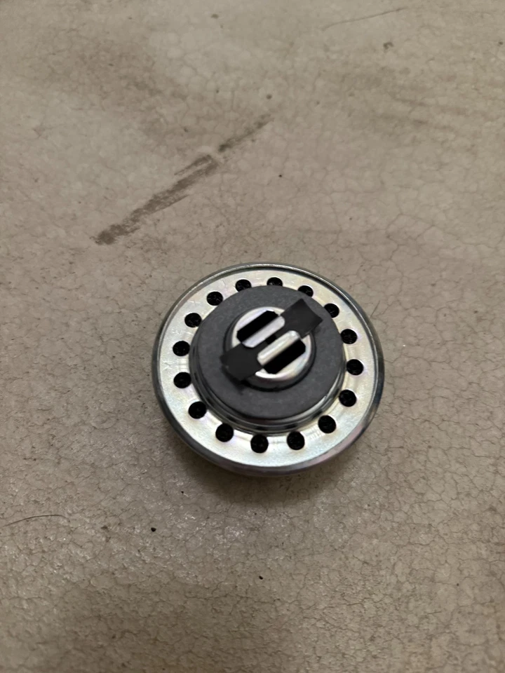 Tapa de llenado de aceite de motor CarQuest 10064 Twist-Lock - Nueva, caja abierta Foto 4 de 4