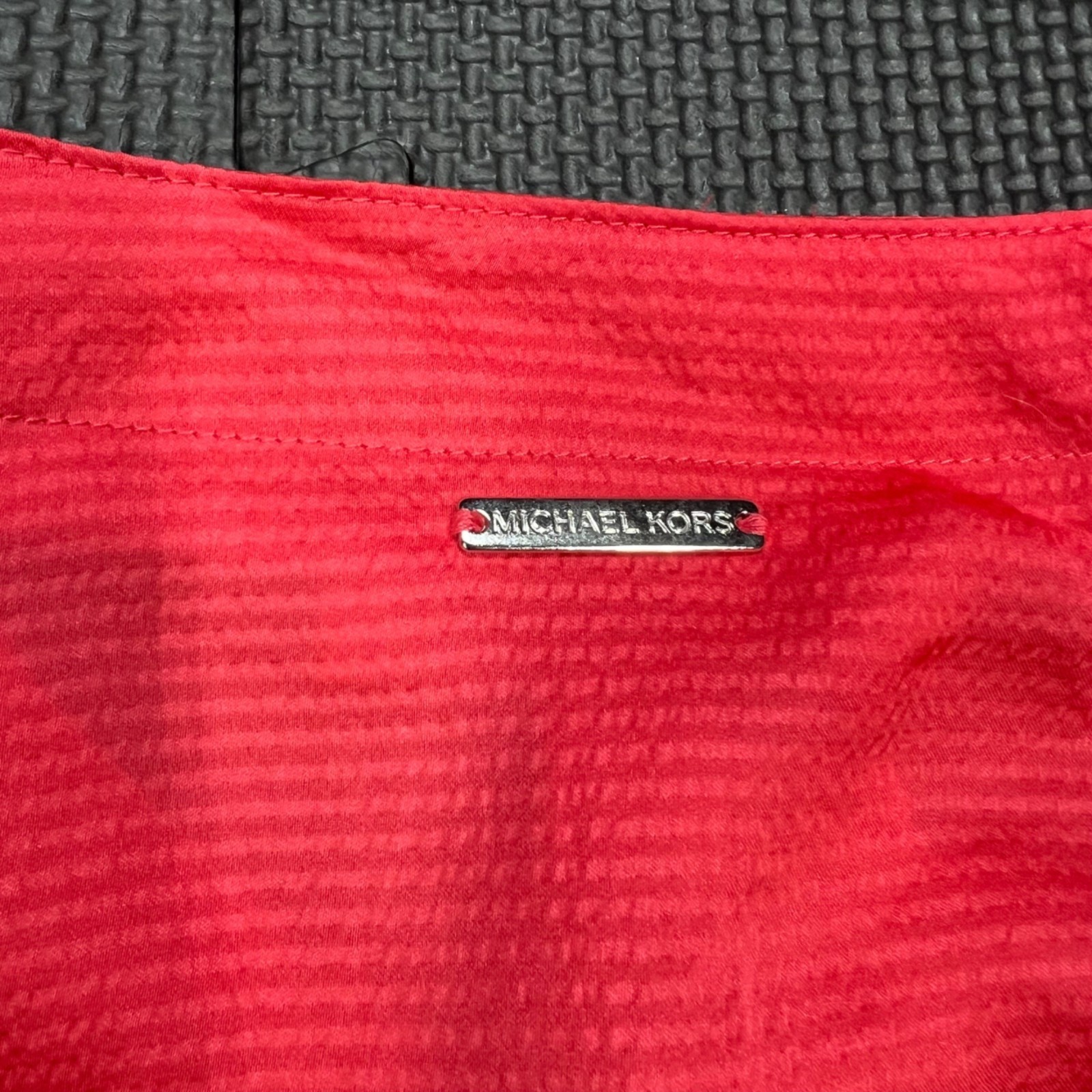 Michael Kors Womens Red Textured V-Neck Blouse W/ Sleeves & Tied Cuffs Size L thumbnail 5