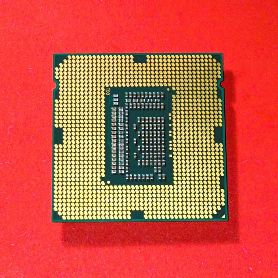 Processeur Intel Core i5-3570K - 3,4 GHz (4 Cores/4 Threads/6Mo) LGA1155 (SR0PM) - Photo 3/3