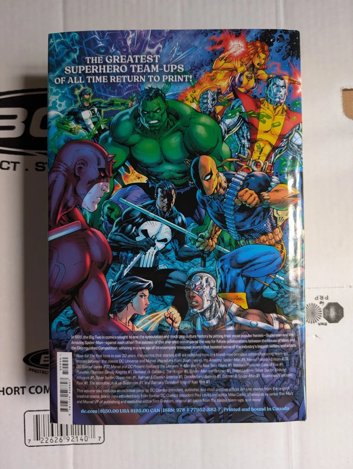 DC Vs Marvel Omnibus Jim Lee variante DM Foto 3 de 3