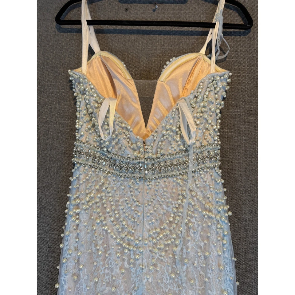 Stunning Beaded Pearl Lace Mermaid Gown Formal Evening Prom Dress - Image 4 of 4