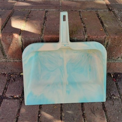Vintage Rubbermaid 2003-49 Pale Blue Swirl Rubber Dustpan HTF With Handle Hole