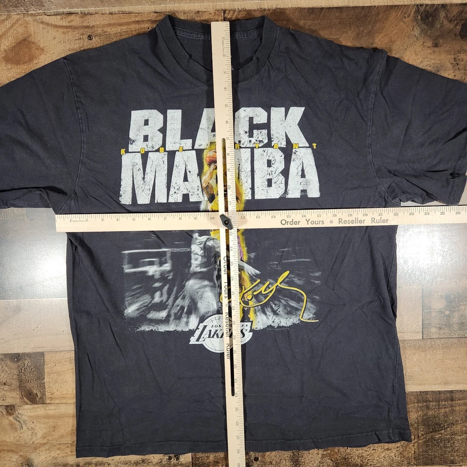 Camisa De Colección Kobe Bryant Hombres XL Negra Mamba Y2K Los Angeles Lakers NBA Majestuosa Foto 3 de 4