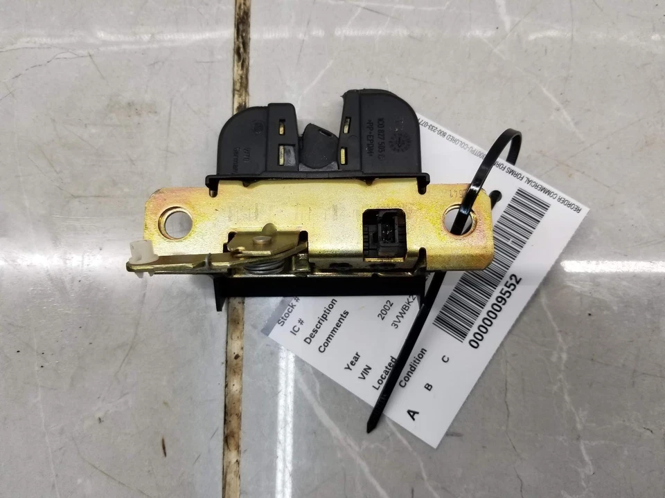 Volkswagen Beetle 2002 actuador de cierre de bloqueo de maletero trasero #009552 Foto 2 de 4