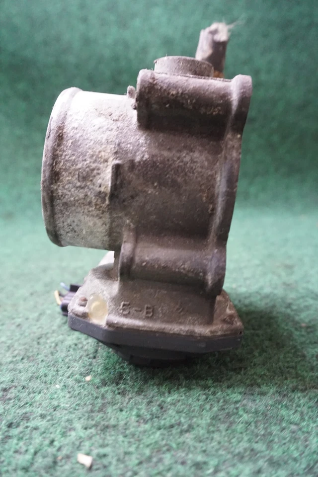 2013 TOYOTA PRIUS 1.8L Throttle Body OEM 2203037060 158,401 MILES - Image 2 of 4