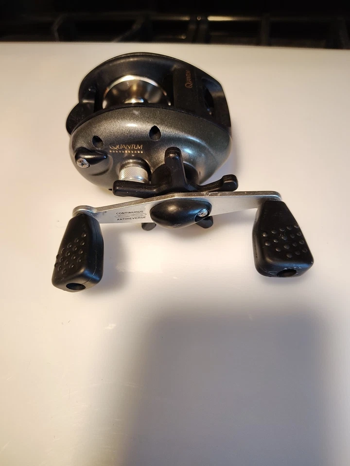 VINTAGE ( QUANTUM ) EX 500 CX Highspeed BAITCASTING REEL/ SEE PHOTOS - Image 4 of 4