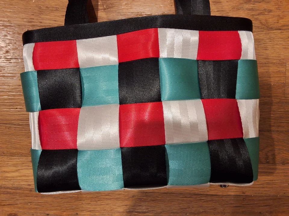 Bowl-A-Rama LTD 中号手提包 Harvey’s 安全带包 二手状况完好 — 第 2/4 张图片