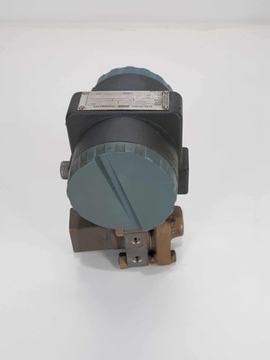 Foxboro 821AM-IK1CM2 Electronic Pressure Transmitter W/ Sensor D0135SU 