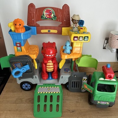 VTech Toot-Toot Friends 2-in-1 Dinosaurierpark Spielset funktioniert mit Figuren 