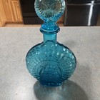 VTG TURQUOISE BLUE GLASS DECANTER BOTTLE STOPPER EAGLE STARS TAIWAN 11” — photo 2