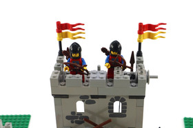 Vtg 1984 LEGO 6080 King's Castle 100% Complete w/ Box & Instructions