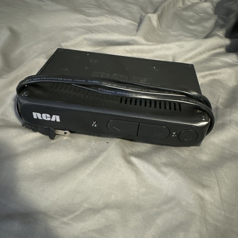 RCA DTA800B1 Digital-to-Analog TV Converter Box NO Remote - Untested