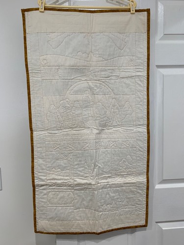 Hand Sitched, Vintage, Christmas Wall Hanging Quilt, 39.25 x 21.5 Inches - Picture 5 of 7
