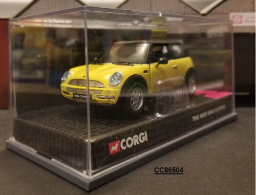 Corgi CC86504 1/36 scale "The New Mini Cooper" Dakar Yellow - Picture 2 of 5