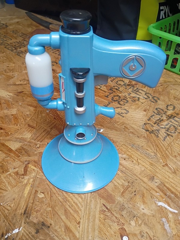 Despicable Me Fart Blaster Gun Minions Thinkway Toys Lights & Fart Sound Blaster