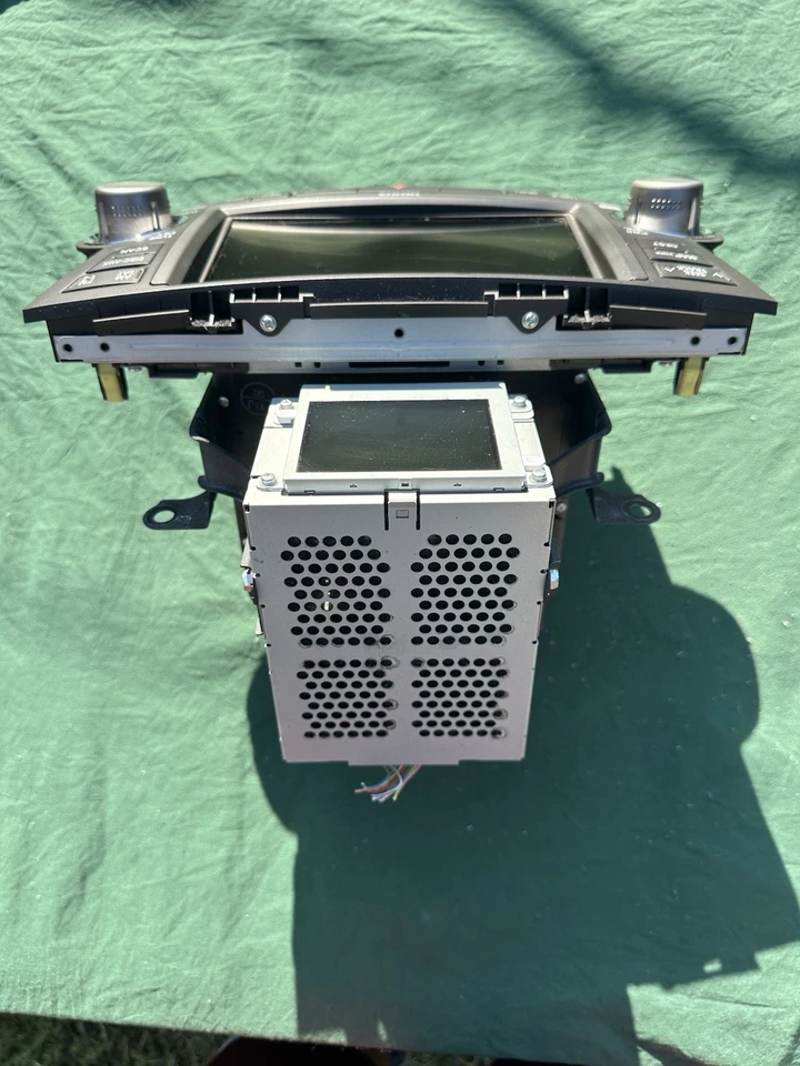 2008-2010 Toyota Highlander Hybrid Navigation Radio Display Screen 86120-48F30 - Image 4 of 4