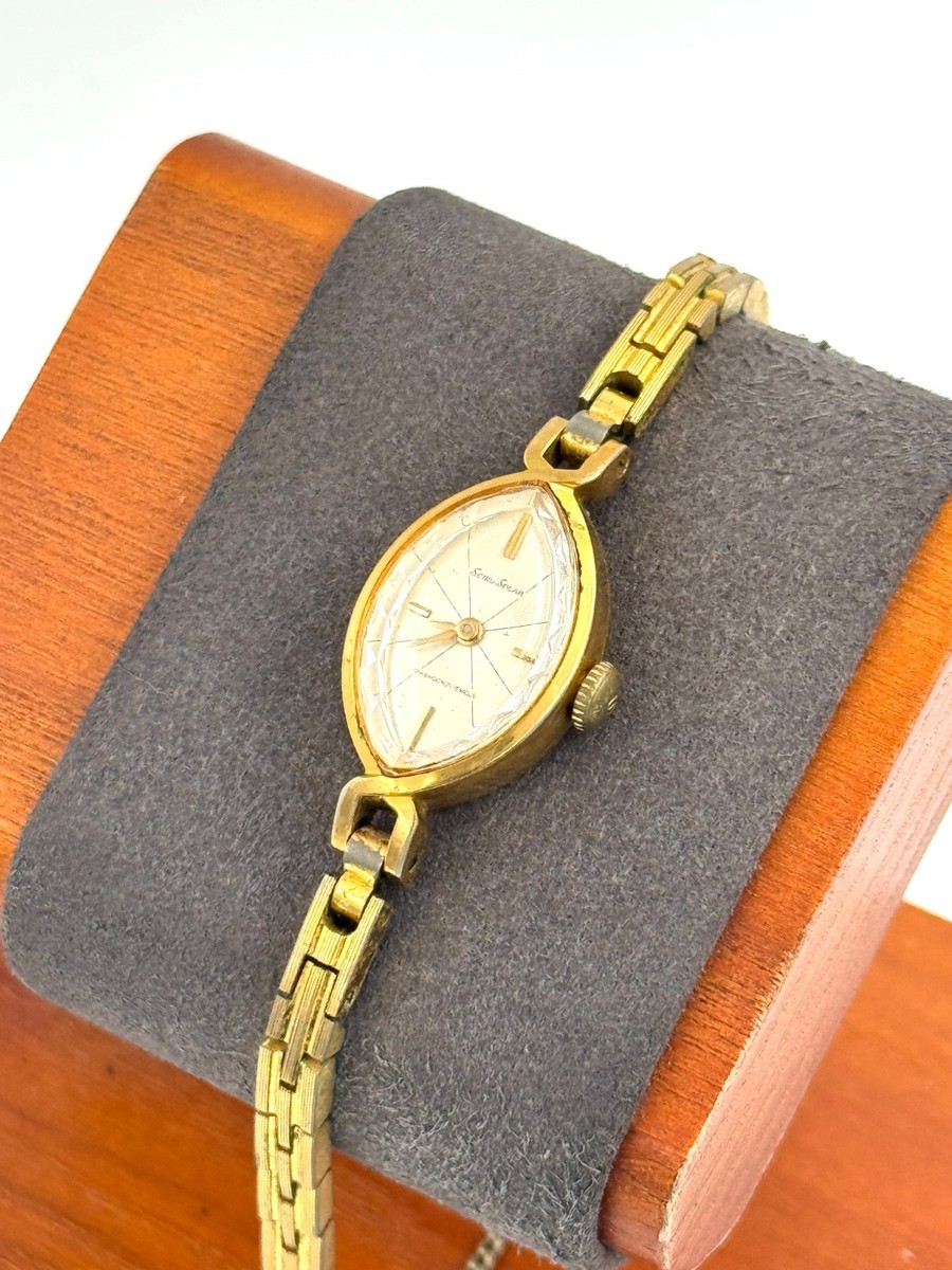 vintage seiko solar 15mm Women Manual Watch Working AEGP 10-7000