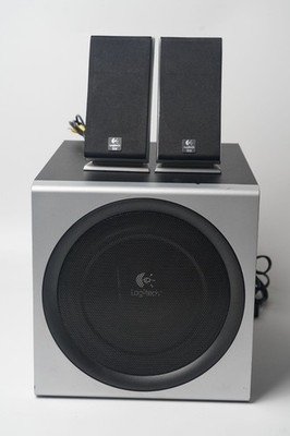 Logitech Z-2300 THX 2.1 Speaker System Subwoofer + Satellites - NO CONTROL POD