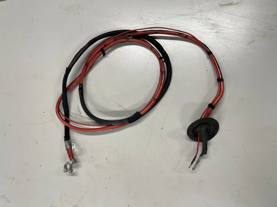 Cable de batería positivo BMW E36 318is 1996 usado OEM 328is M3 Foto 2 de 4