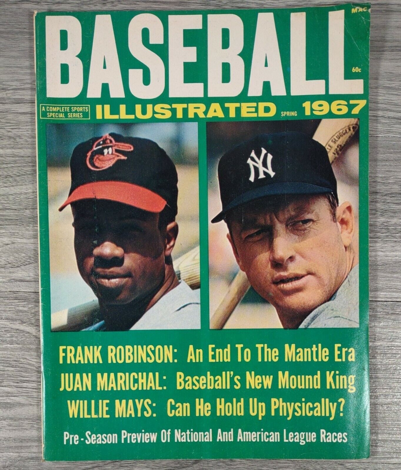 1967 BASEBALL ILLUSTRATED WITH MICKEY MANTLE & FRANK ROBINSON ON