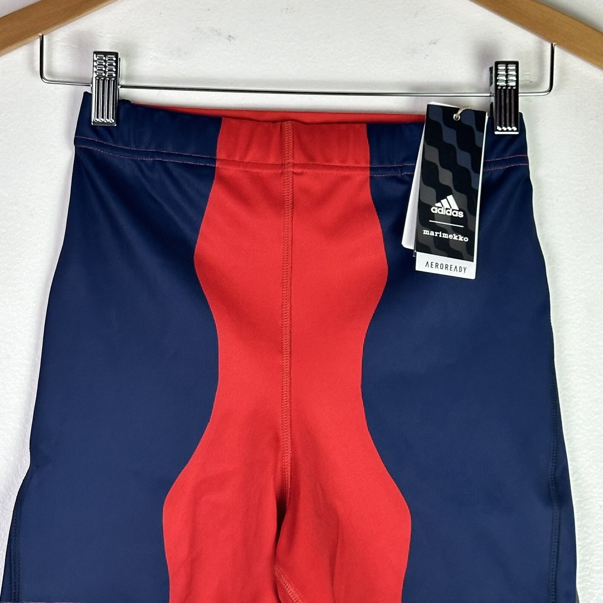 NWT Adidas Originals Women's Marimekko Run Icons Bike Shorts NWT Adidas Originals Women's Marimekko Run Icons Bike Shorts
