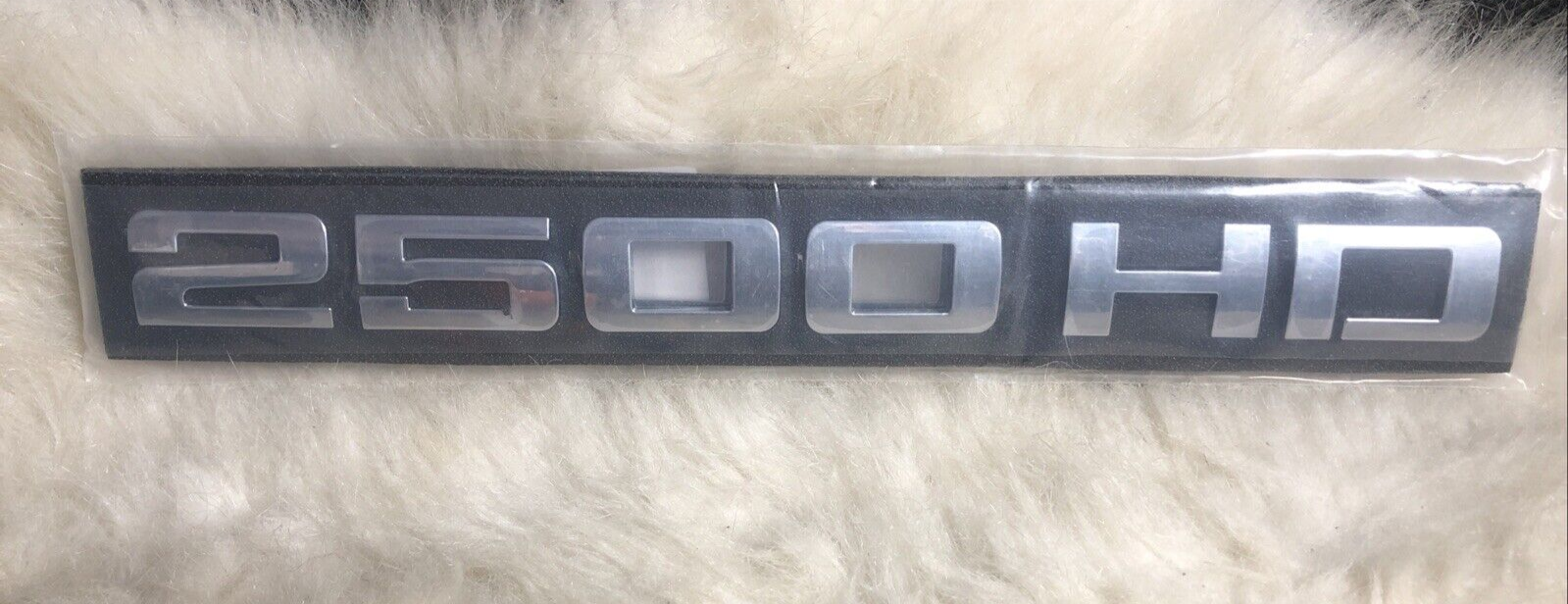 Paquete de 2 calcomanías cromadas 2500HD emblema guardabarros puerta puerta trasera insignia