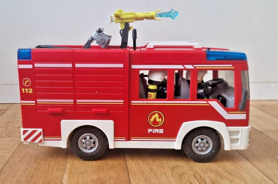 Playmobil City Action 9464 Feuerwehr-Rüstfahrzeug Ergänzungsset mit Zubehör - Bild 4 von 4