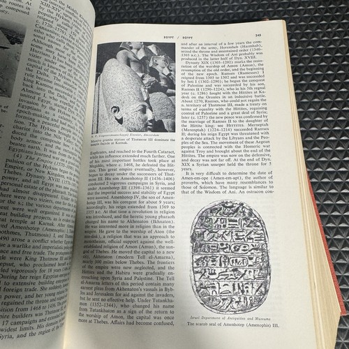 The New Westminster Dictionary of the Bible HC 1970 Vtg Religious Guide Book - Picture 10 of 17