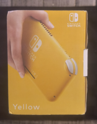 Nintendo Switch Lite Console - Yellow (HDH-S-YAZAA) for sale Nintendo Switch Lite Console - Yellow (HDH-S-YAZAA) for sale