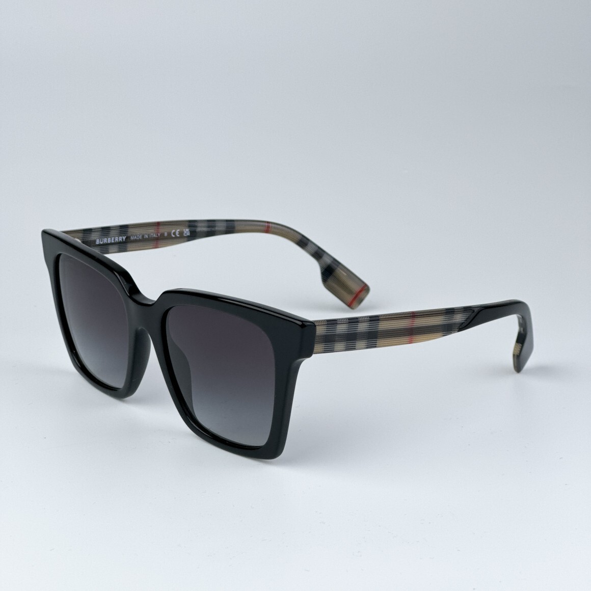 Burberry BE4335 39298G Sunglasses Black Square Frame, Grey Lenses Burberry Women AUTHENTIC Sunglasses Black Grey Square BE4335  main image 4