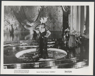 ZARAH LEANDER in @Col Gabriela '56 PERFORMING ON STAGE