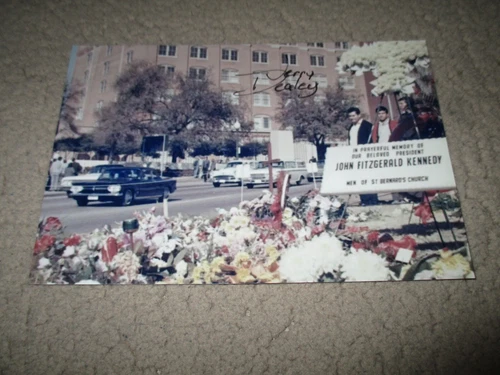 JERRY DEALEY Signed 4x6 Photo  PLAZA JFK ASSASSINATION AUTOGRAPH 1