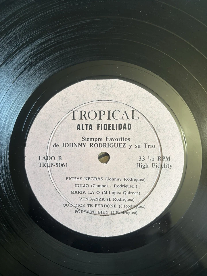 JOHNNY RODRIGUEZ Y SU TRIO Siempre Fav. De LATIN LP TROPICAL * MINT * LP - Image 4 of 4