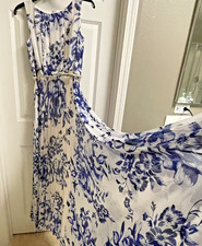 Eliza J Pleated Chiffon Maxi Dress Size 4p wtih removal and adjustable belt