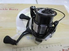Shimano 23 Vanquish C3000SDH Spinning Reel Used